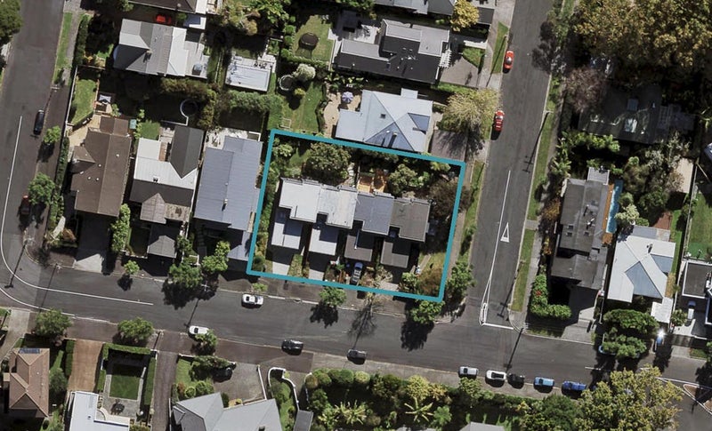 2/32 Lochiel Road, Remuera, Auckland - Carousel 1