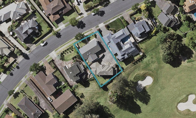 30 Panapa Drive, Saint Johns, Auckland - Carousel 1