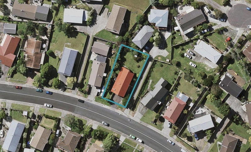 68 Athena Drive, Totara Vale, Auckland - Carousel 1
