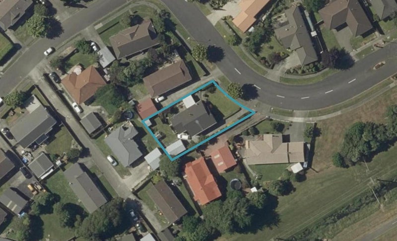 23 Dalfield Place, Highbury, Palmerston North - Carousel 1