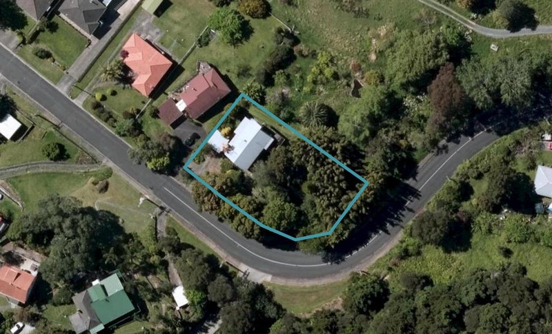 16 Russell Road, Kensington, Whangarei - Carousel 1