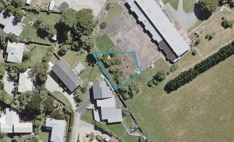 13 Rewarewa Way, Timberlea, Upper Hutt - Carousel 1