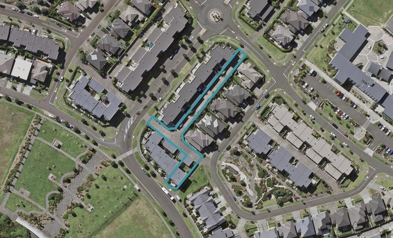 25 Tephra Boulevard, Stonefields, Auckland - Carousel 1