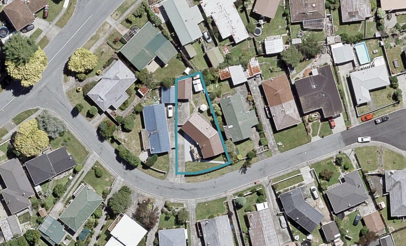 5 Haylock Grove, Totara Park, Upper Hutt - Carousel 1