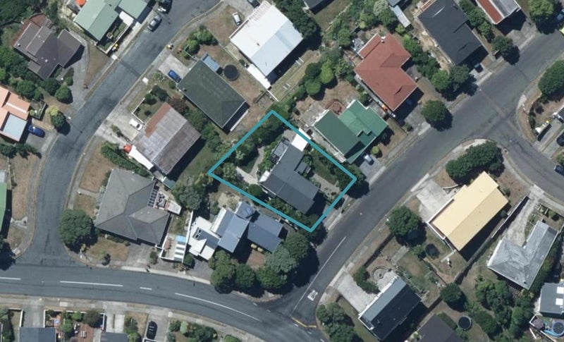 3 Lauderdale Road, Papakowhai, Porirua - Carousel 1