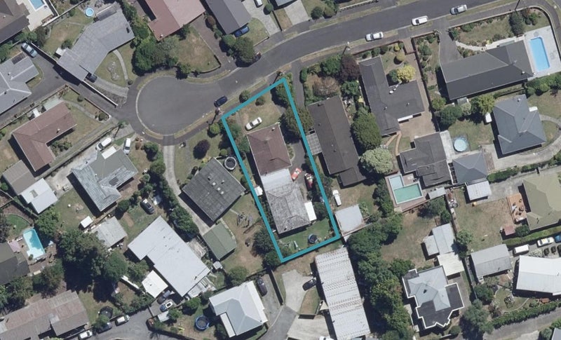 7 Lysander Place, Hillcrest, Hamilton - Carousel 1