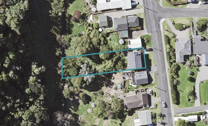 7 Rewa Road, Maraetai, Auckland - Carousel 1