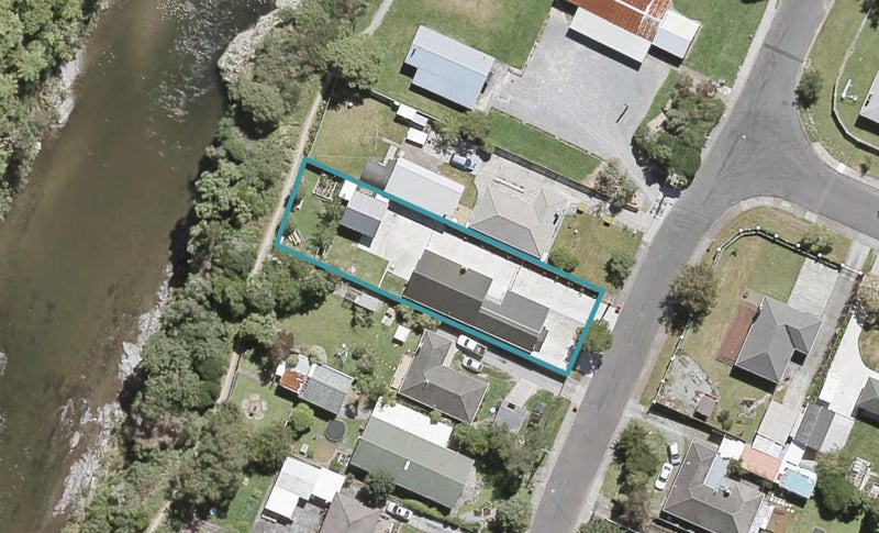 2/48 Beach Street, Petone, Lower Hutt - Carousel 1