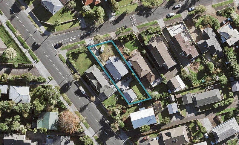 3 Batkin Road, New Windsor, Auckland - Carousel 1