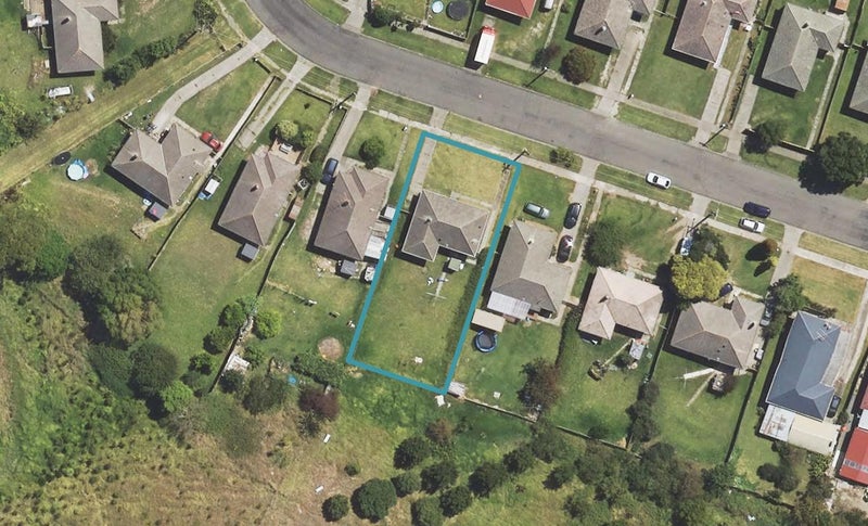 35 Cambridge Terrace, Kaiti, Gisborne - Carousel 1