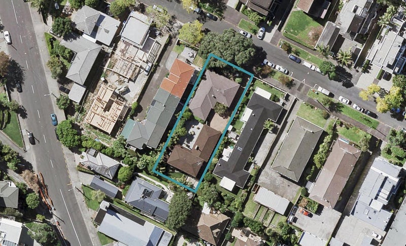 2/11 Eltham Road, Kohimarama, Auckland - Carousel 1