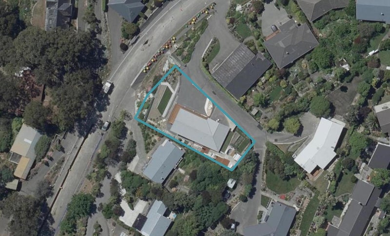 28 Cannon Hill Crescent, Mount Pleasant, Christchurch - Carousel 1