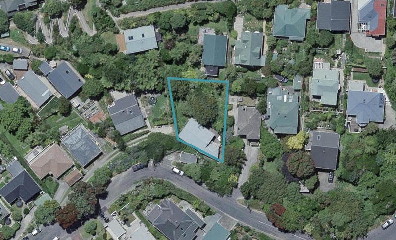 8 West Road, Northland, Wellington - Carousel 1