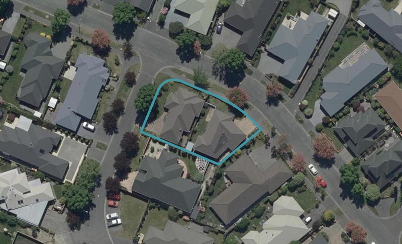 1 Thoresby Mews, Avonhead, Christchurch - Carousel 1