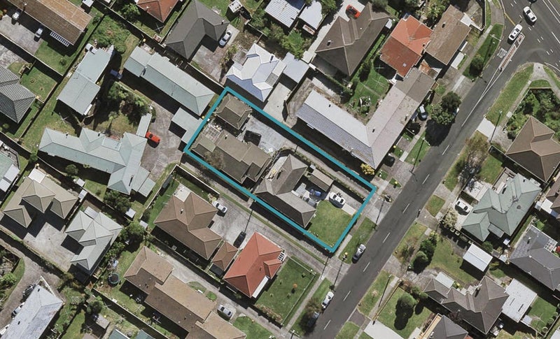 2/56 Central Avenue, Papatoetoe, Auckland - Carousel 1