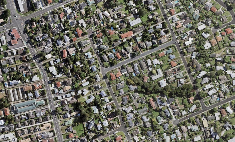 1 Tomlinson Street, Hillpark, Auckland - Carousel 1