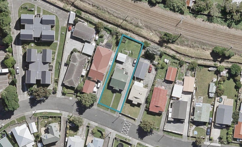 77 Randwick Crescent, Moera, Lower Hutt - Carousel 1