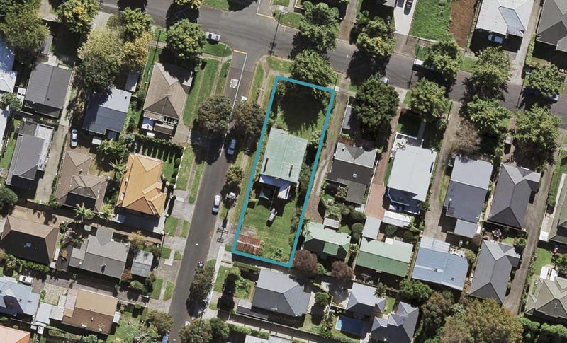 24 Beckenham Avenue, Royal Oak, Auckland - Carousel 1