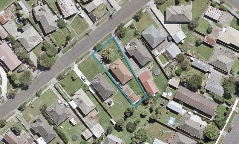 9 Mary Crescent, Elderslea, Upper Hutt - Carousel 1