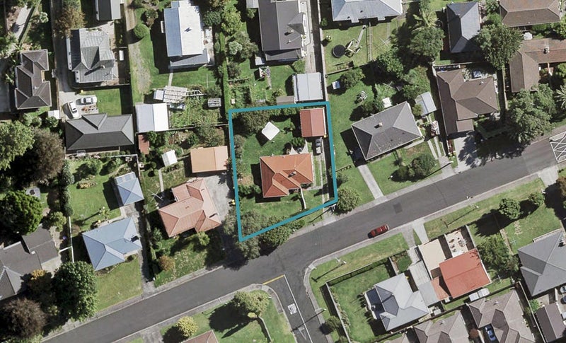 13 Manse Road, Pahurehure, Papakura - Carousel 1