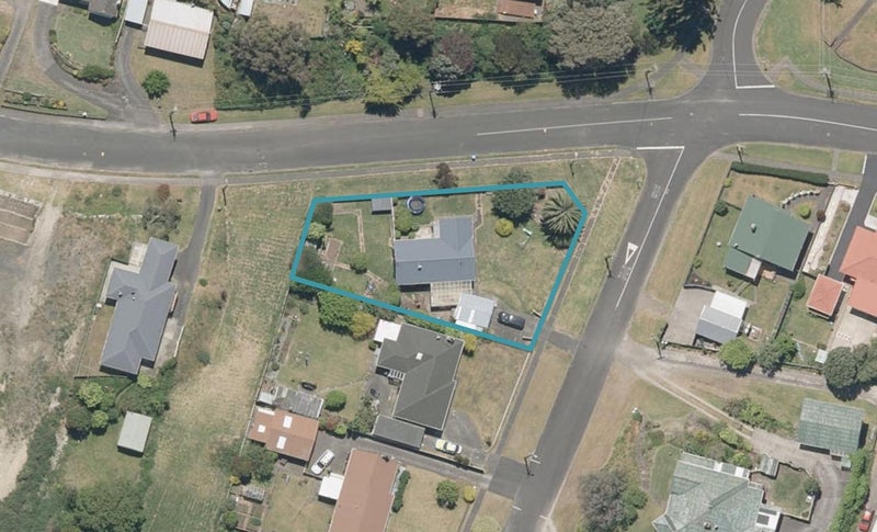 1A Toi Street, Tawhero, Whanganui - Carousel 1