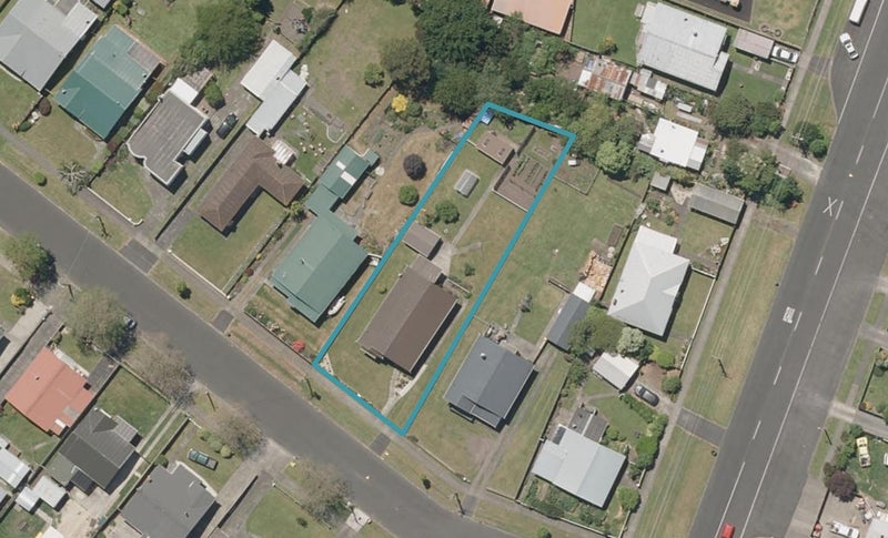 23 Hakeke Street, Whanganui East, Whanganui - Carousel 1