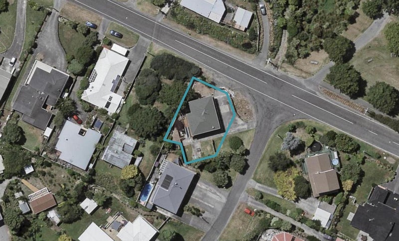 36 Makora Road, Otaihanga, Paraparaumu - Carousel 1