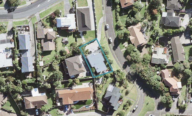 1A Cairnbrae Court, Northcross, Auckland - Carousel 1