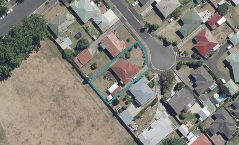 6 Christie Street, Forest Lake, Hamilton - Carousel 1