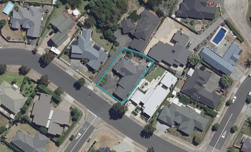 47 Huntington Drive, Huntington, Hamilton - Carousel 1
