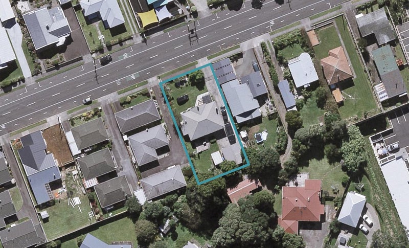 16/16A Hori Street, Vogeltown, New Plymouth - Carousel 1