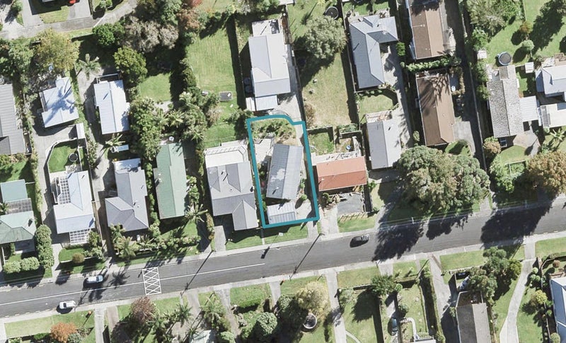 13 Alexander Avenue, Torbay, Auckland - Carousel 1