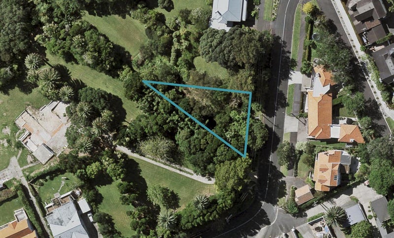 64 Stanley Point Road, Stanley Point, Auckland - Carousel 1