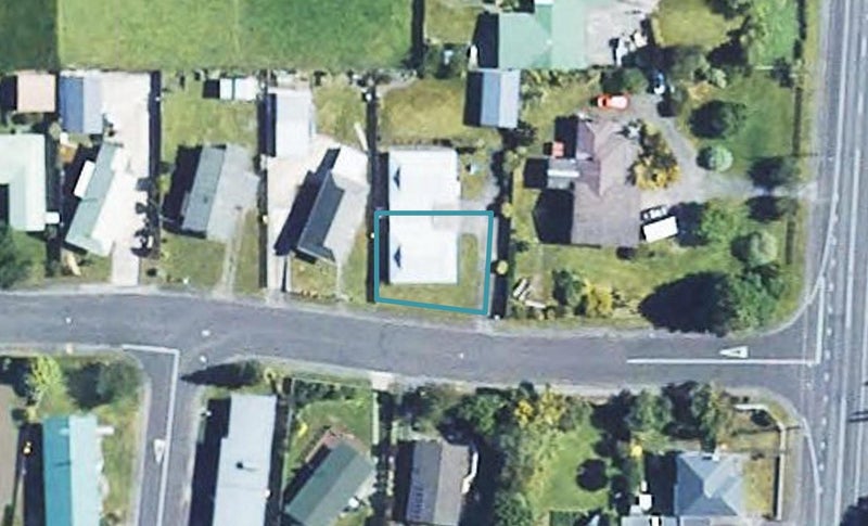 2 Chartwell Drive, Eltham, Eltham - Carousel 1
