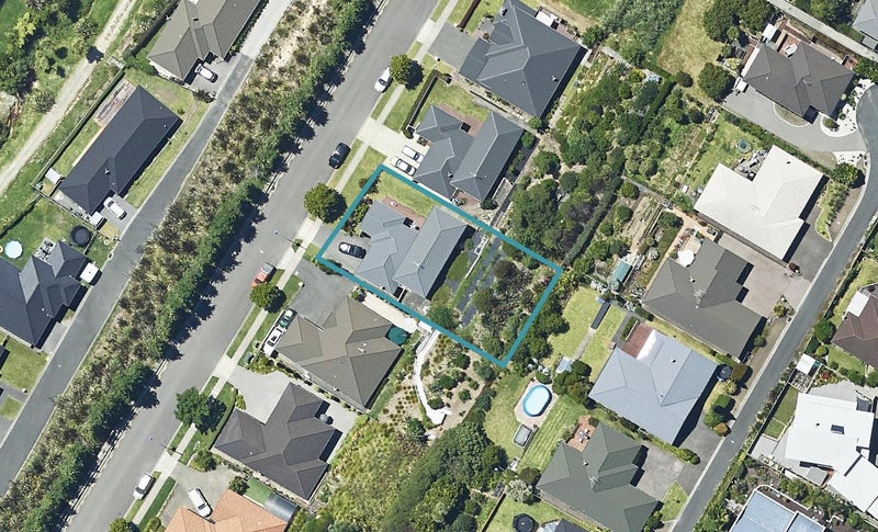 152 Castlewold Drive, Bethlehem, Tauranga - Carousel 1