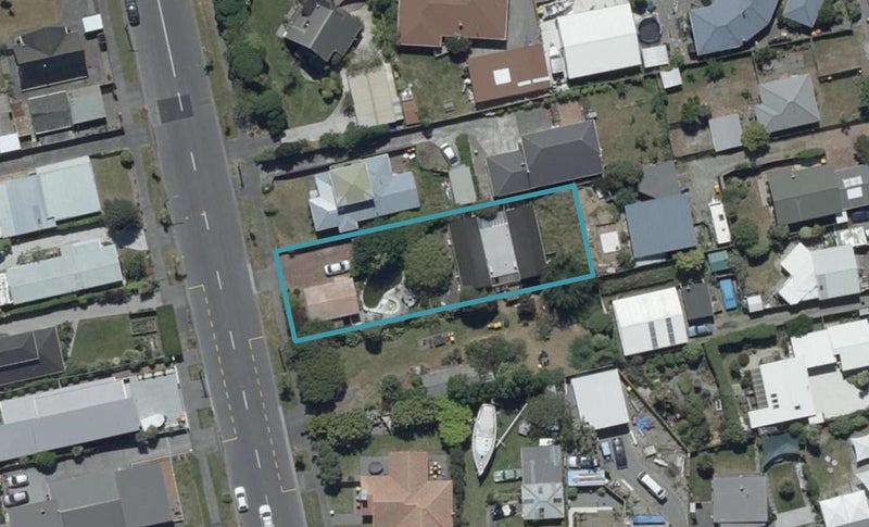 6 Aston Drive, Waimairi Beach, Christchurch - Carousel 1