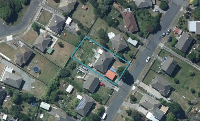 11 Chew Place, Ranui, Porirua - Carousel 1