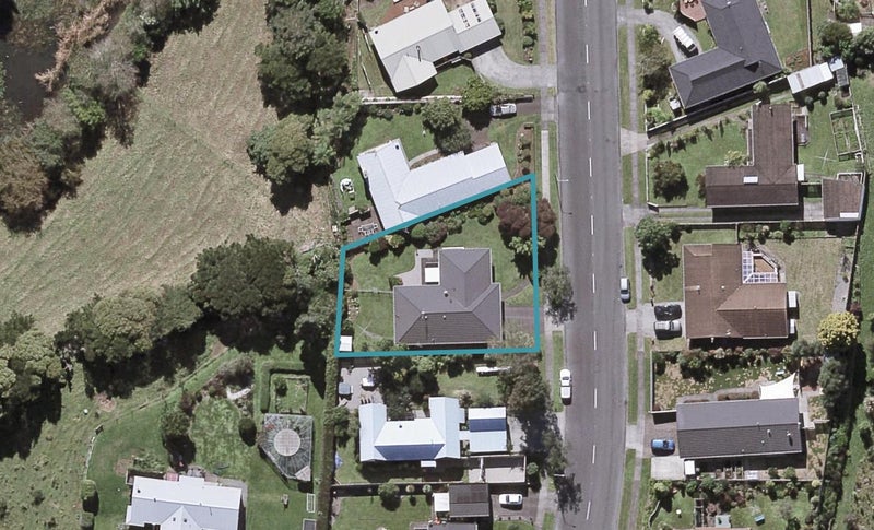 53 Heta Road, Highlands Park, New Plymouth - Carousel 1