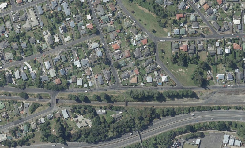 1A Dall Street, Abbotsford, Dunedin - Carousel 1