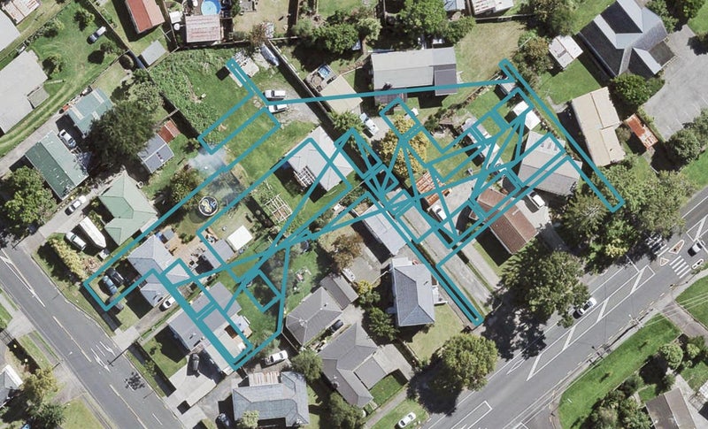 12 Whati Lane, Henderson, Auckland - Carousel 1