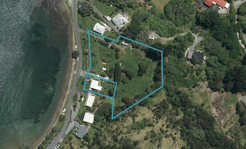 83 Urquharts Bay Road, Whangārei Heads - Carousel 1