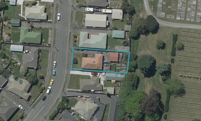 10 Ormandy Place, Bromley, Christchurch - Carousel 1