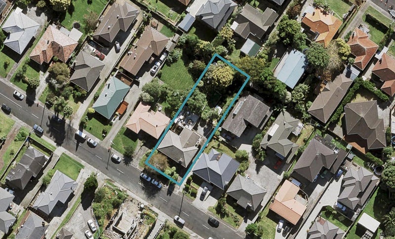 19 Littlejohn Street, Hillsborough, Auckland - Carousel 1