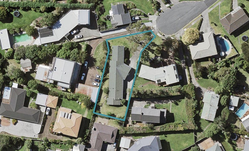 14 Willow Way, Sunnyhills, Auckland - Carousel 1