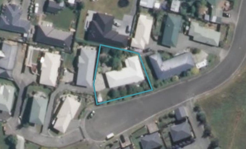 17 Ellesmere Place, Oceanview, Timaru - Carousel 1