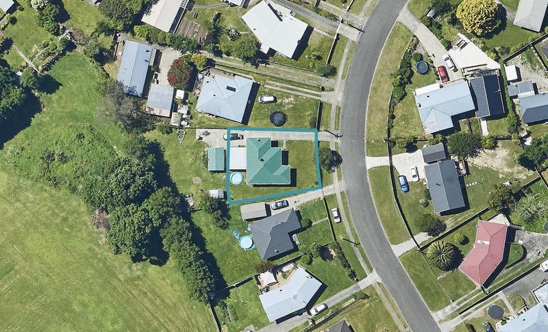 11 Elliott Crescent, Owhata, Rotorua - Carousel 1