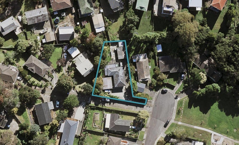 9 Wanita Place, Totara Vale, Auckland - Carousel 1
