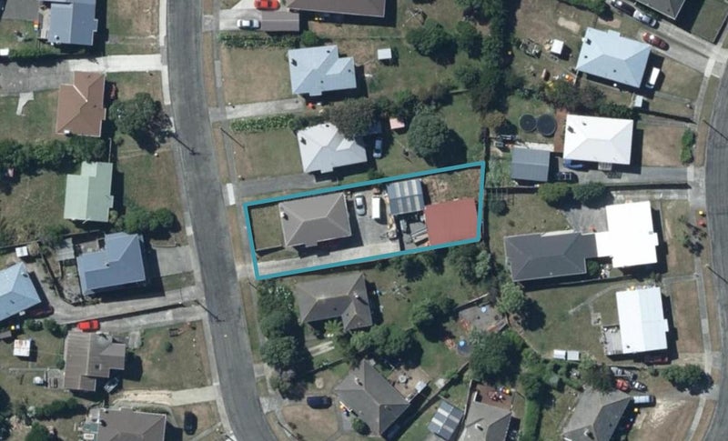 66 Waiuta Street, Titahi Bay, Porirua - Carousel 1