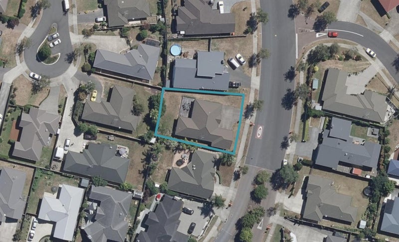 5 Barrington Drive, Huntington, Hamilton - Carousel 1