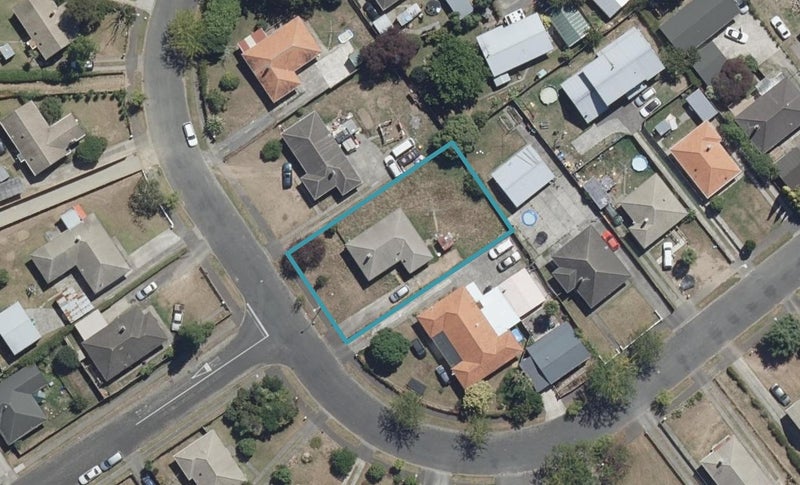 52 Norrie Street, Bader, Hamilton - Carousel 1